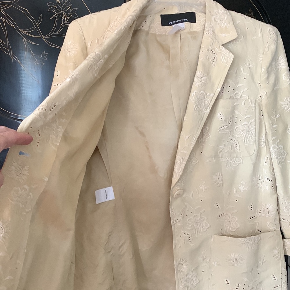 JNY embroidered silk/linen tan jacket fully lined. EUC.